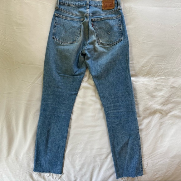 Levi's 501 Skinny Size 24 Distressed - Picture 2 of 4